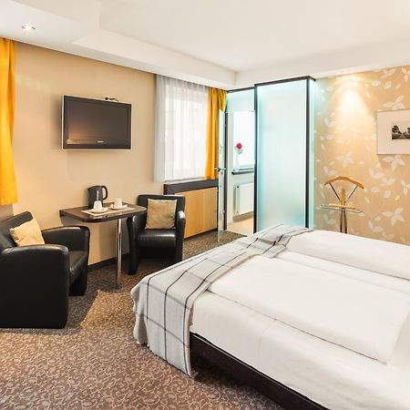 L'Escala Hotell Dreieich Exteriör bild