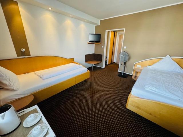 L'Escala Hotell Dreieich Exteriör bild